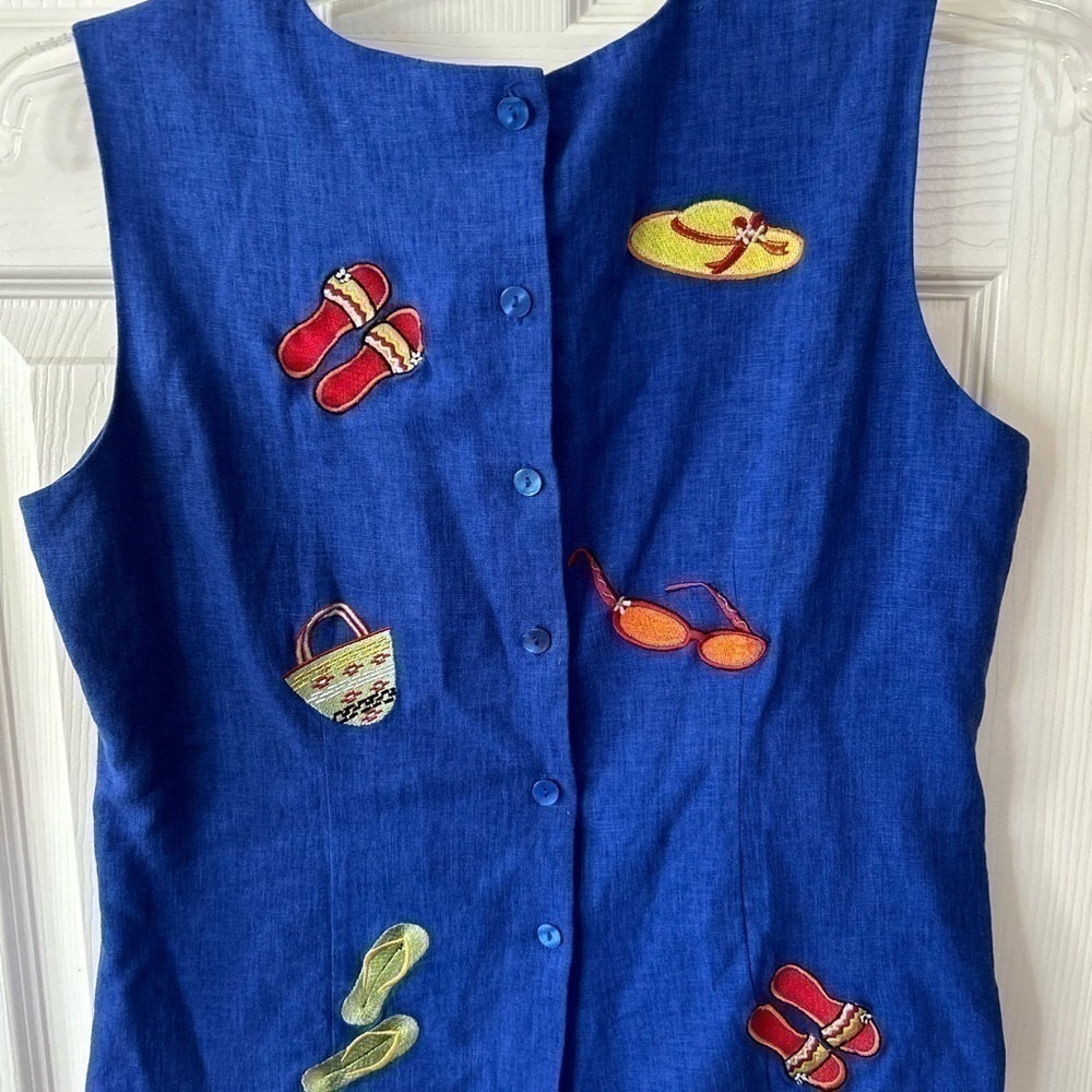 Sleeveless Fun Top Size 10 - Picture 2 of 9